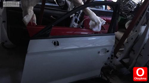 AUDİ A3 SOL ÖN KAPI