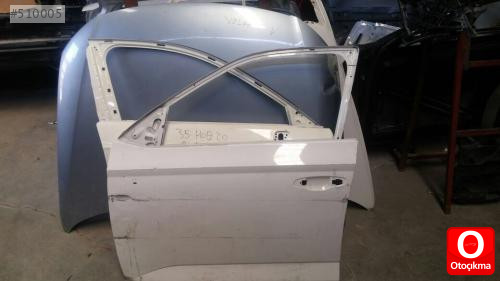 SKODA SUPER B SOL ARKA KAPI 