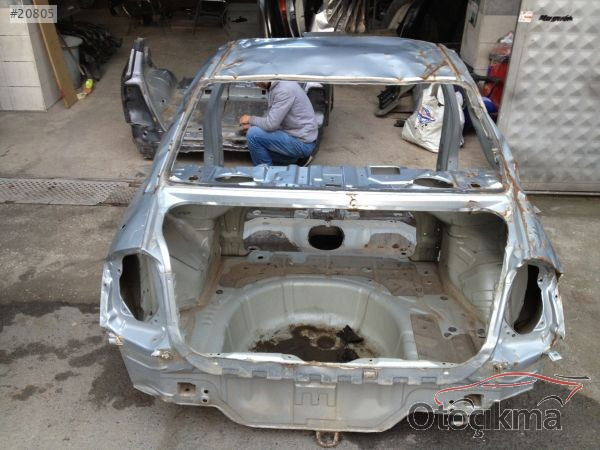 kia cerato arka çamurluklar bagaj havuzu