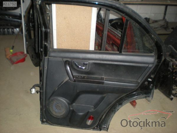 kia sorento çıkma sağ arka kapı
