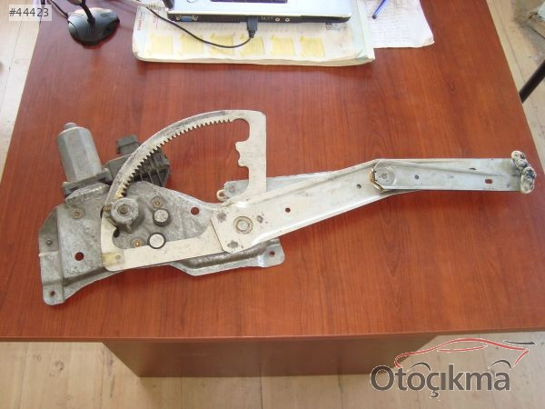 ASTRA F SAG CAM KRİKOSU -SAG CAM MEKANİZMASI ELEKTRİKLİ