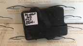 Peugeot 206 akü kapağı orjinal çıkma