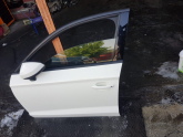 AUDİ A3 SOL ÖN KAPI BEYAZ HATASIZ ORJİNAL DOLU KAPI