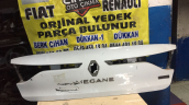 RENAULT MEGANE 4 ARKA BAGAJ PLASTIGI