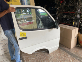 TOYOTA HİACE SAĞ ÖN KAPI LİKİDİ ORJİNAL ÇIKMA TEMİZ ÜRÜN