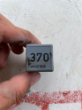 8D0951253 audi a3 volkswagen seat skoda 370 nolu röle