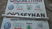 3T16-V20939 ford connect ön sol kapı bandı