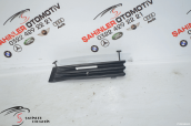 1993 1996 MERCEDES C SERISI W202 SIS FARı ÇERçEVESI A202885