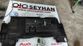 8W8863373 audi a4 2017 bagaj zemin alet takımı koyma yeri