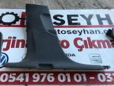 8V4867239 audi a3 sportback 2019 orta sol direk kaplaması