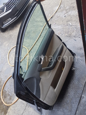 AUDİ A3 SAĞ ÖN KAPI DÖŞEMESİ 2010 MODEL