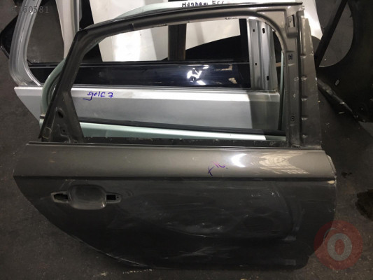 AUDİ A4 SAĞ ARKA KAPI