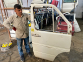 VOLKSWAGEN LT 35 SAĞ ÖN KAPI KİLİDİ ORJİNAL ÇIKMA