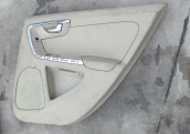 volvo s60 2012 sağ arka kapı döşemesi (son fiyat)