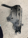 BMW 5 F10 LCI SOL FAR BRAKETİ 51647200793