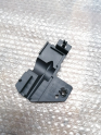 8U0839898 SAĞ ÖN KAPI YATAK BRAKETİ AUDİ Q3 2012 