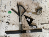 FORD ESCORT SAĞ ARKA DIŞ ÜÇGEN PLASTİĞİ ORJİNAL ÇIKMA