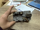 Oto Çıkma Parça / Peugeot / 406 / Kaporta & Karoser / Kapı Kilidi / Çıkma Parça 