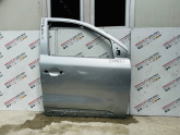 Renault exspres sağ ön kapı (az hasarlı)