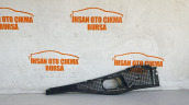 Dacia Duster sağ ön cam ızgarası orjinal 8200294316