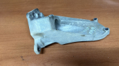 31370633 2019 VOLVO V40 AKİS BRAKETİ