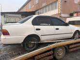 Toyota Corolla sağ ön kapı