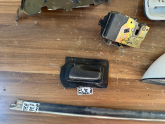 OPEL VECTRA B SOL ÖN KAPI İÇ AÇMA KOLU 98-01 MODEL