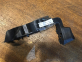 Audi A4 2016- Ön Tampon Braketi Sağ Sıfır 8W0807284