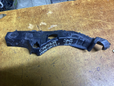 CHEVROLET CAPTİVA MAKYAJLI SAĞ ÖN TAMPON BRAKETİ ÇIKMA 95205508