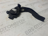 AUDİ A4 A5 GAZ PEDALI 8K1723523