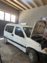 Peugeot partner sağ sürgülü kapı