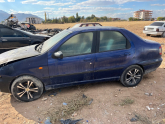 Fiat Siena. Sol ön kapı