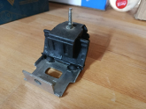 Renault Laguna2 ve 3 egzoz takozu lastiği 8200017025 01-08