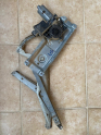 OPEL VECTRA B SAĞ ÖN CAM KRİKOSU