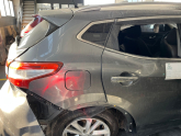 NİSSAN QASHQAİ SAĞ ARKA KAPI ORJİNAL ÇIKMA (HATASIZ)