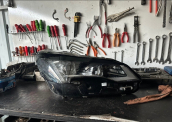 Peugeot 3008 sağ ön far