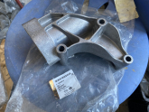OPEL ASTRA J 1.6 DİZEL AKS BRAKETİ SIFIR ORJİNAL GM 13349212