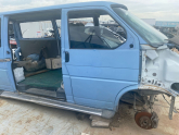 TRANSPORTER T4 ÇIKMA SAG ÖN KAPI
