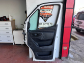 Oto Çıkma Parça / Mercedes / Sprinter / Kaporta & Karoser / Sağ Ön Kapı / Çıkma Parça 