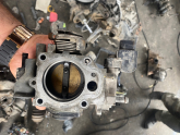 Civic.   V tek. Motor  kaz kelebek