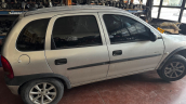 Opel Corsa çıkma sağ ön kapı
