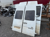 VOLKSWAGEN LT35 SAĞ SÜRGÜLÜ KAPI ORJİNAL ÇIKMAA