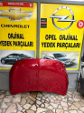 Opel Corsa f kaput kırmızı renk