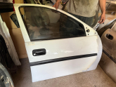 OPEL CORSA B SAĞ ÖN KAPI CAMI 96-01