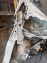 Peugeot 5008 kaput menteşesi