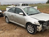 Toyota Avnesis sağ ön kapı