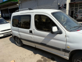 PEUGEOT PARTNER SAĞ ÖN KAPI CAMI ORJİNAL 98-08 MODEL