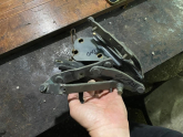 LAGUNA 1 MOTOR KAPUTU MENTEŞESİ SAĞ SOL 1997-2001 MODEL