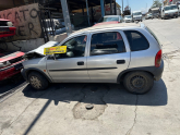 Corsa b sol arka kapı camı