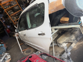 Peugeot 308 sol ön kapı